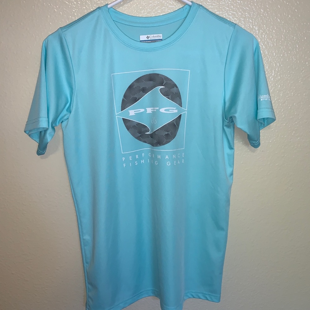 Columbia Performance fishing gear t short